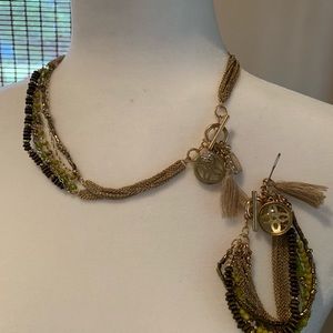 WHBM necklace and bracelet set
